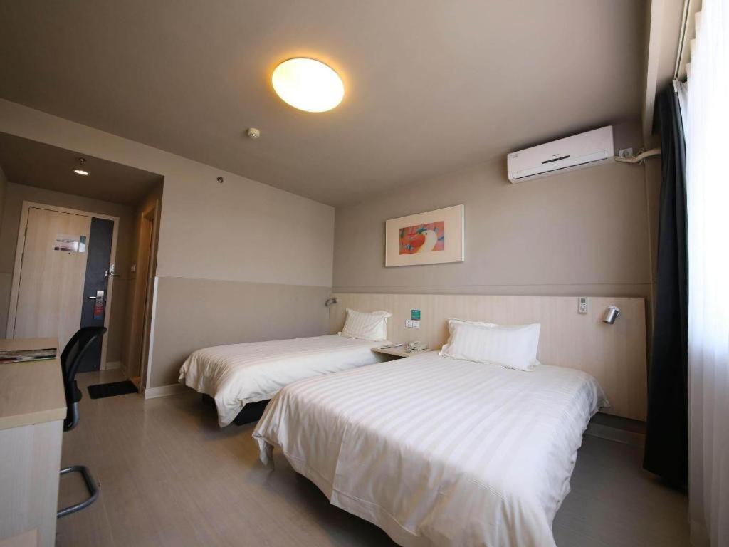 Jinjiang Inn Tonghua Shengli Road Branch Экстерьер фото